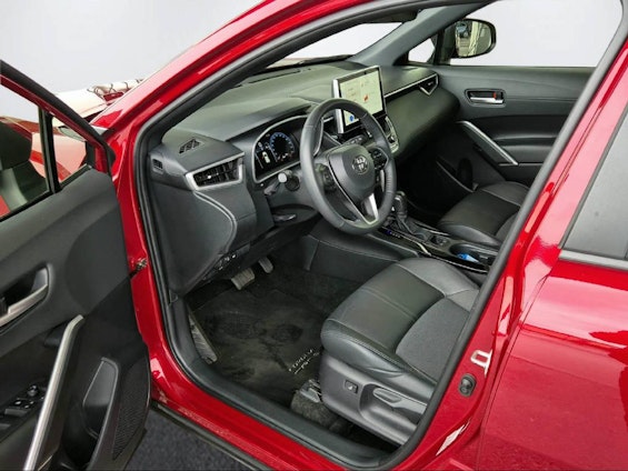 Vehicle image 5