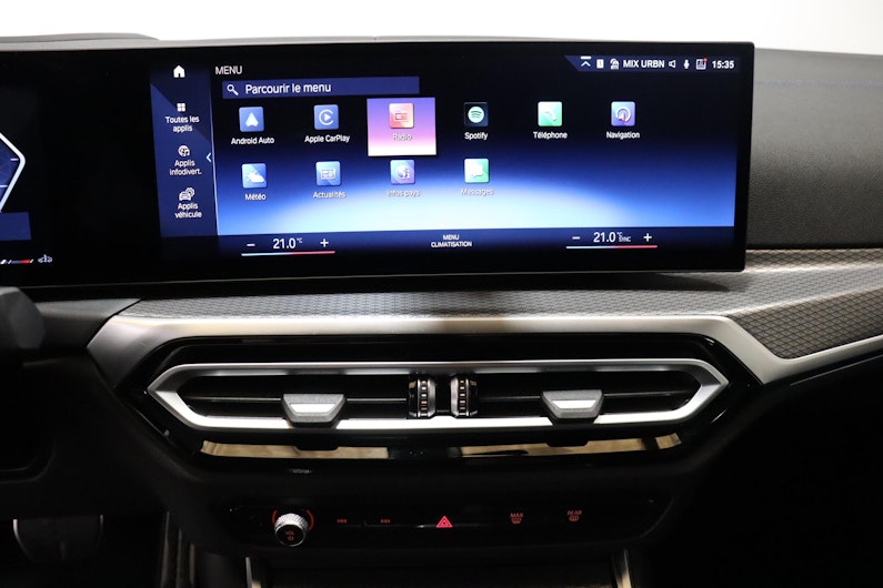 Vehicle image BMW 3 SERIES