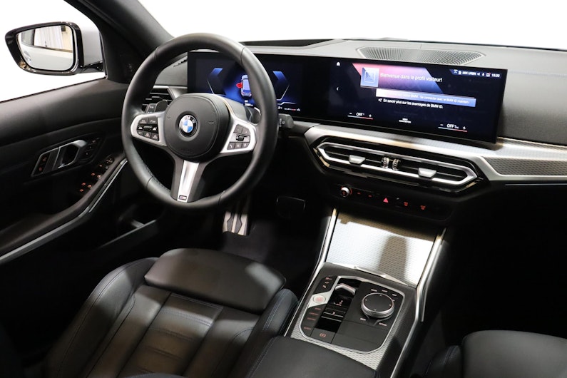 Vehicle image BMW 3 SERIES