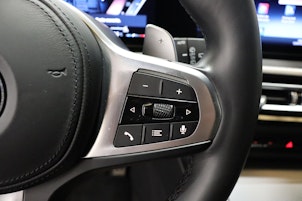 Vehicle image BMW 330d xDrive SAG Touring