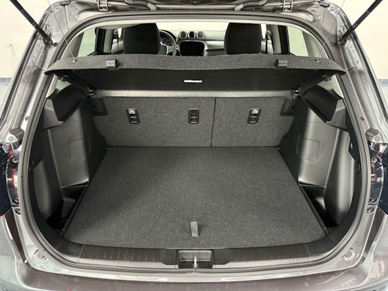 Vehicle image 21 Vehicle image 21