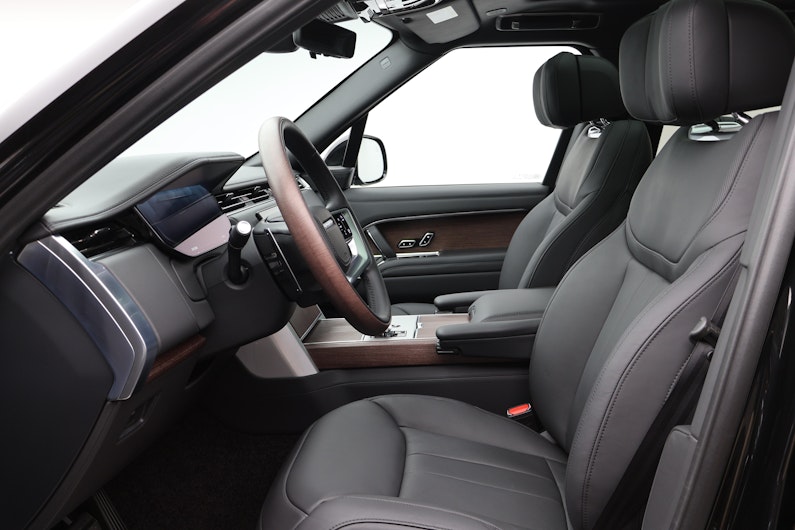 Vehicle image LAND ROVER RANGE ROVER