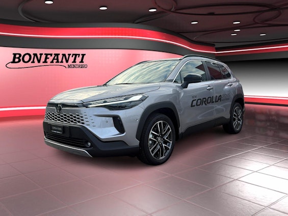 First vehicle image