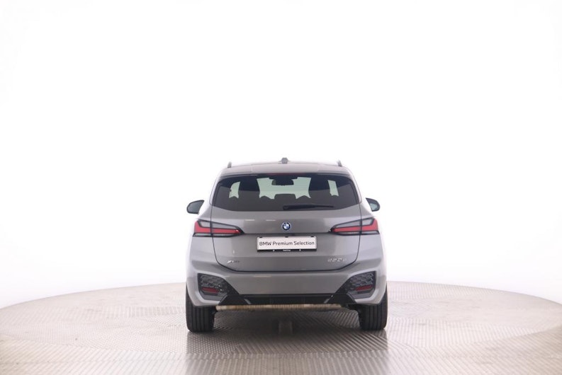 Vehicle image BMW 2 SERIES