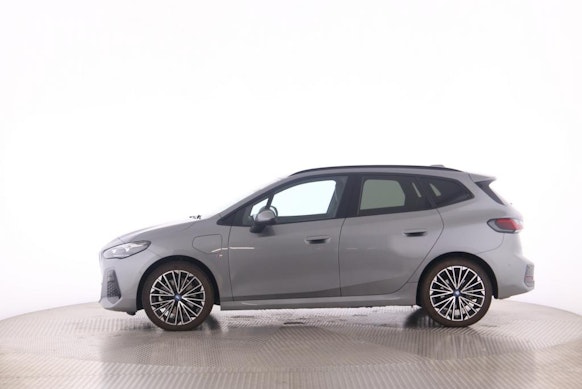 BMW 230e xDrive Active Tourer 3