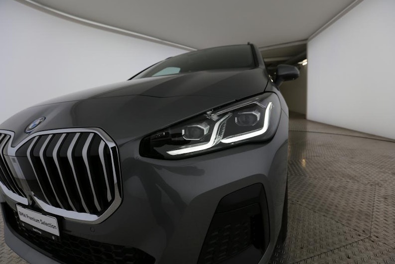 Vehicle image BMW 2 SERIES