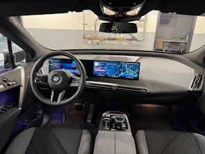 Vehicle image BMW iX xDrive60
