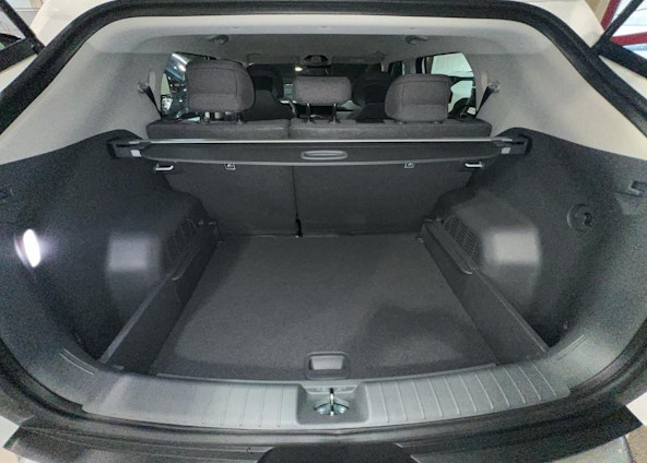 Vehicle image 9 Vehicle image 9