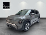 First vehicle image