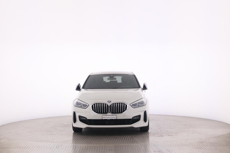 Vehicle image BMW 1 SERIES