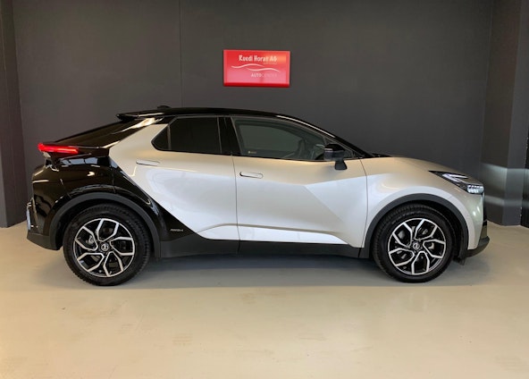 Vehicle image 10 Vehicle image 10