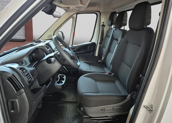 Vehicle image 7 Vehicle image 7