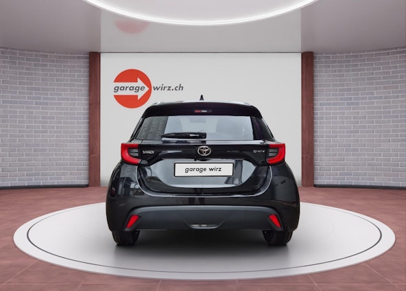 Vehicle image 3 Vehicle image 3