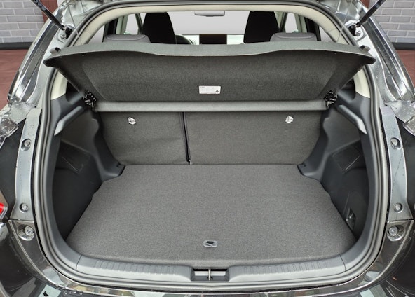 Vehicle image 10 Vehicle image 10