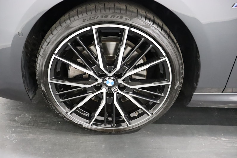 Vehicle image BMW 2 SERIES