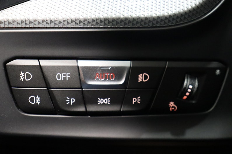 Vehicle image BMW 2 SERIES