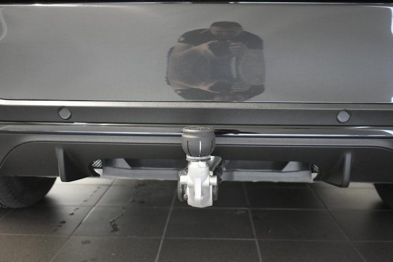 Vehicle image MERCEDES-BENZ GLC 200