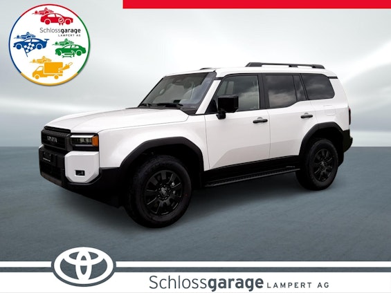 First vehicle image