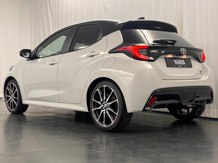 Vehicle image TOYOTA YARIS