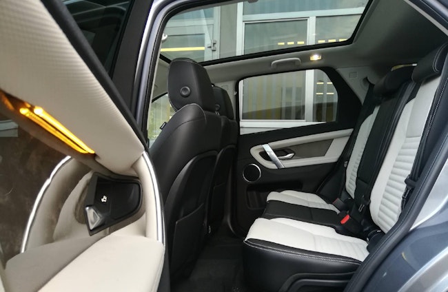 Vehicle image 14 Vehicle image 14