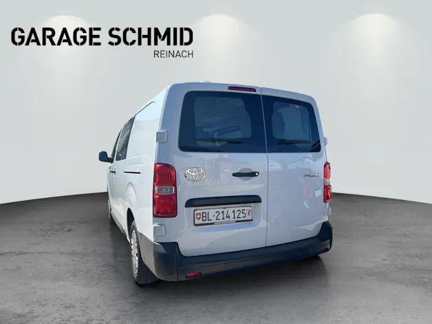 Toyota PROACE Van L2 2.0 D Advanced
