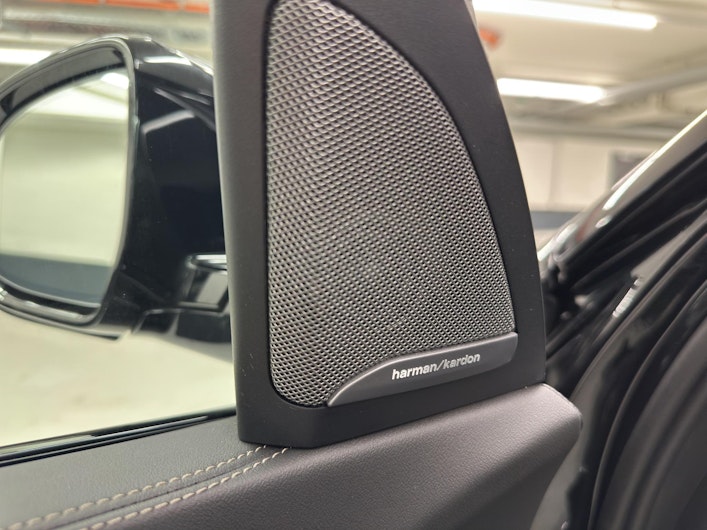 Vehicle image BMW X5