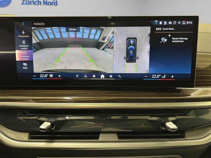 Vehicle image BMW X5