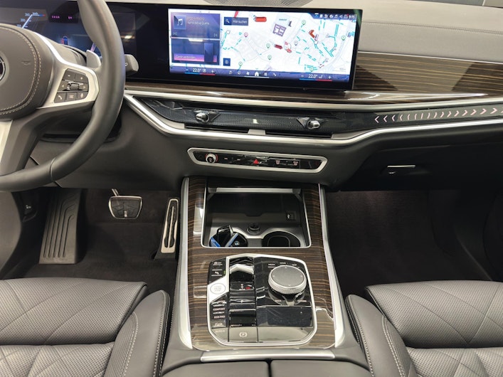 Vehicle image BMW X5