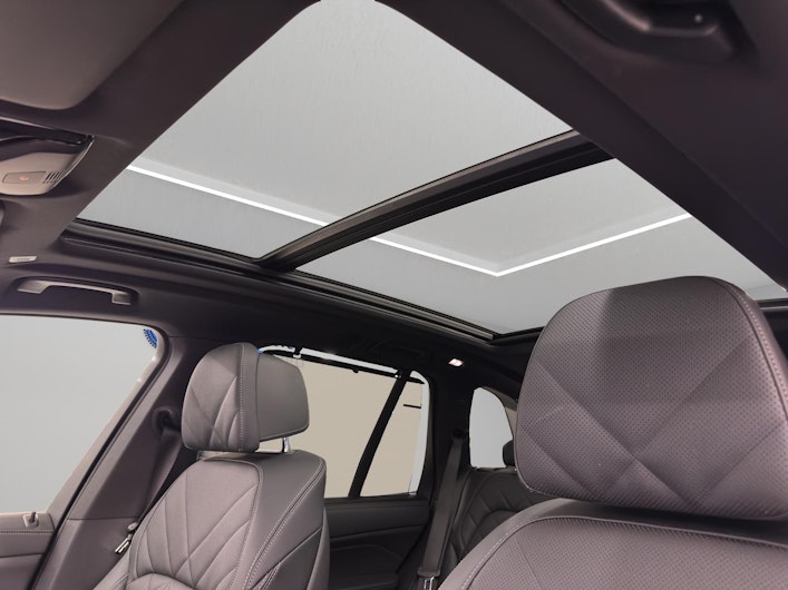 Vehicle image BMW X5