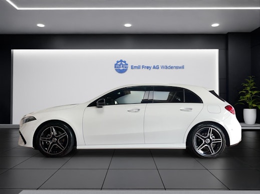 MERCEDES-BENZ A 180 Night Star AMG Line 3