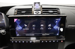 Vehicle image DS AUTOMOBILES 7 Crossback 1.6 PureTech 225 Rivoli