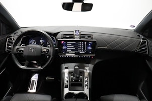 Vehicle image DS AUTOMOBILES 7 Crossback 1.6 PureTech 225 Rivoli