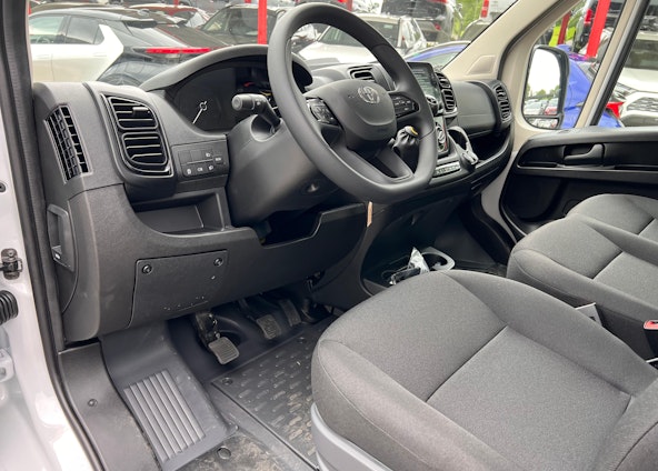 Vehicle image 7 Vehicle image 7