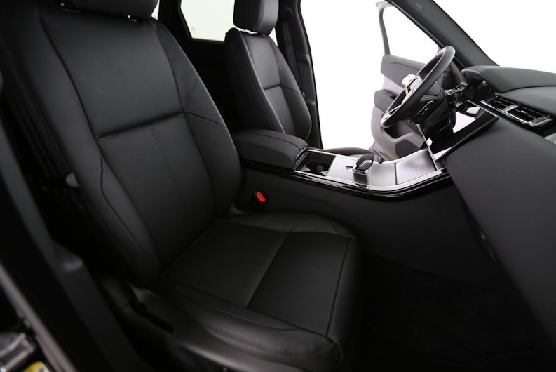 Vehicle image LAND ROVER RANGE ROVER VELAR