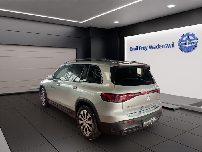 Vehicle image MERCEDES-BENZ EQB 350