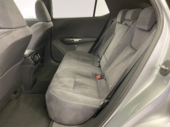 Vehicle image 9 Vehicle image 9