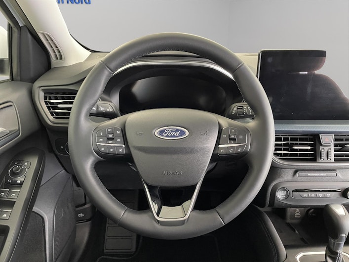 Vehicle image FORD FOCUS