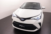 First vehicle image