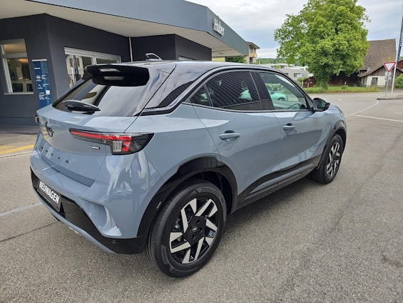Vehicle image 30