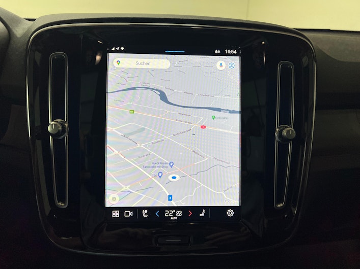 Vehicle image VOLVO C40