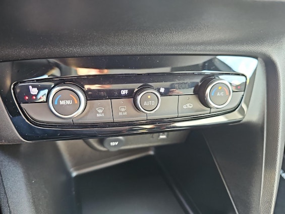 Vehicle image 26 Vehicle image 26