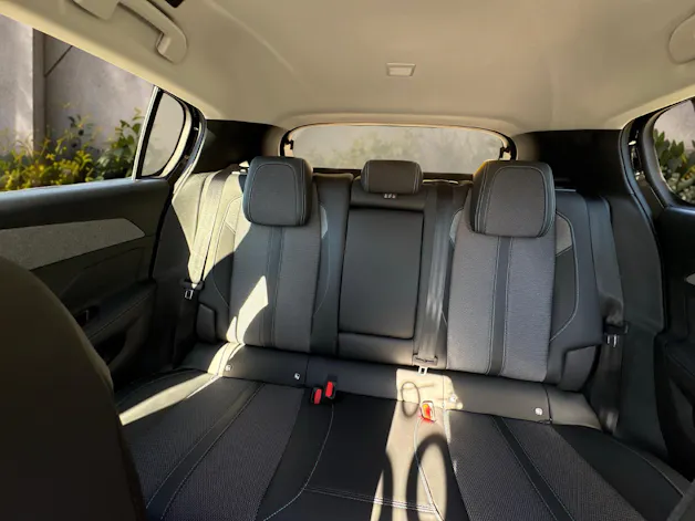 PEUGEOT 308 1.2 Hybrid Allure