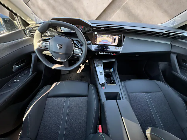 PEUGEOT 308 1.2 Hybrid Allure