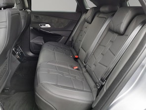 Vehicle image DS AUTOMOBILES DS7 Crossback 1.6 E-Tense So Chic 4x4