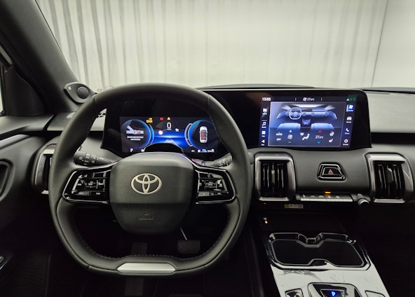 Vehicle image 5 Vehicle image 5