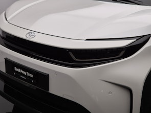 Vehicle image TOYOTA Urban Cruiser Premium AWD 0.99% Leasing