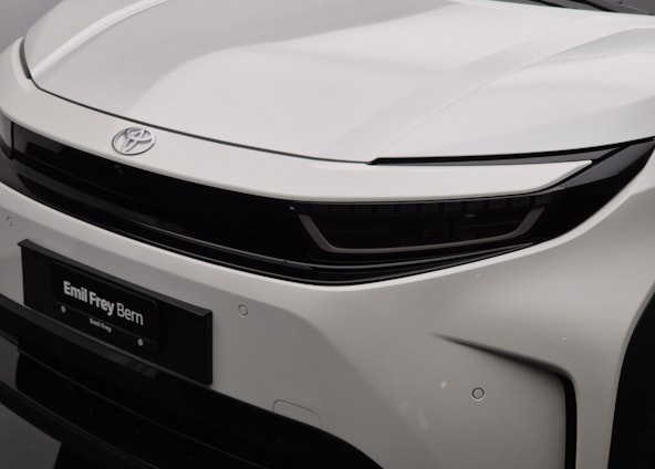 Vehicle image 14 Vehicle image 14