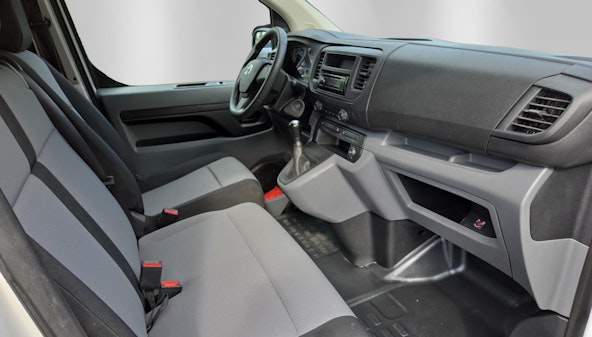 Vehicle image 9 Vehicle image 9