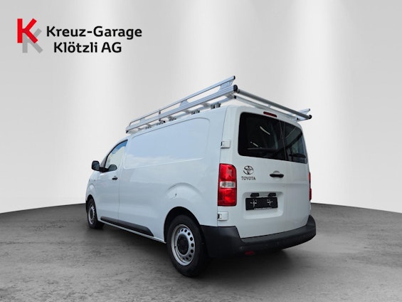 Vehicle image 4 Vehicle image 4