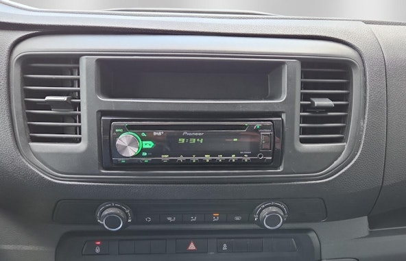 Vehicle image 12 Vehicle image 12